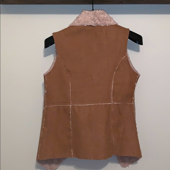 Faux hide vest size small - Picture 2 of 6